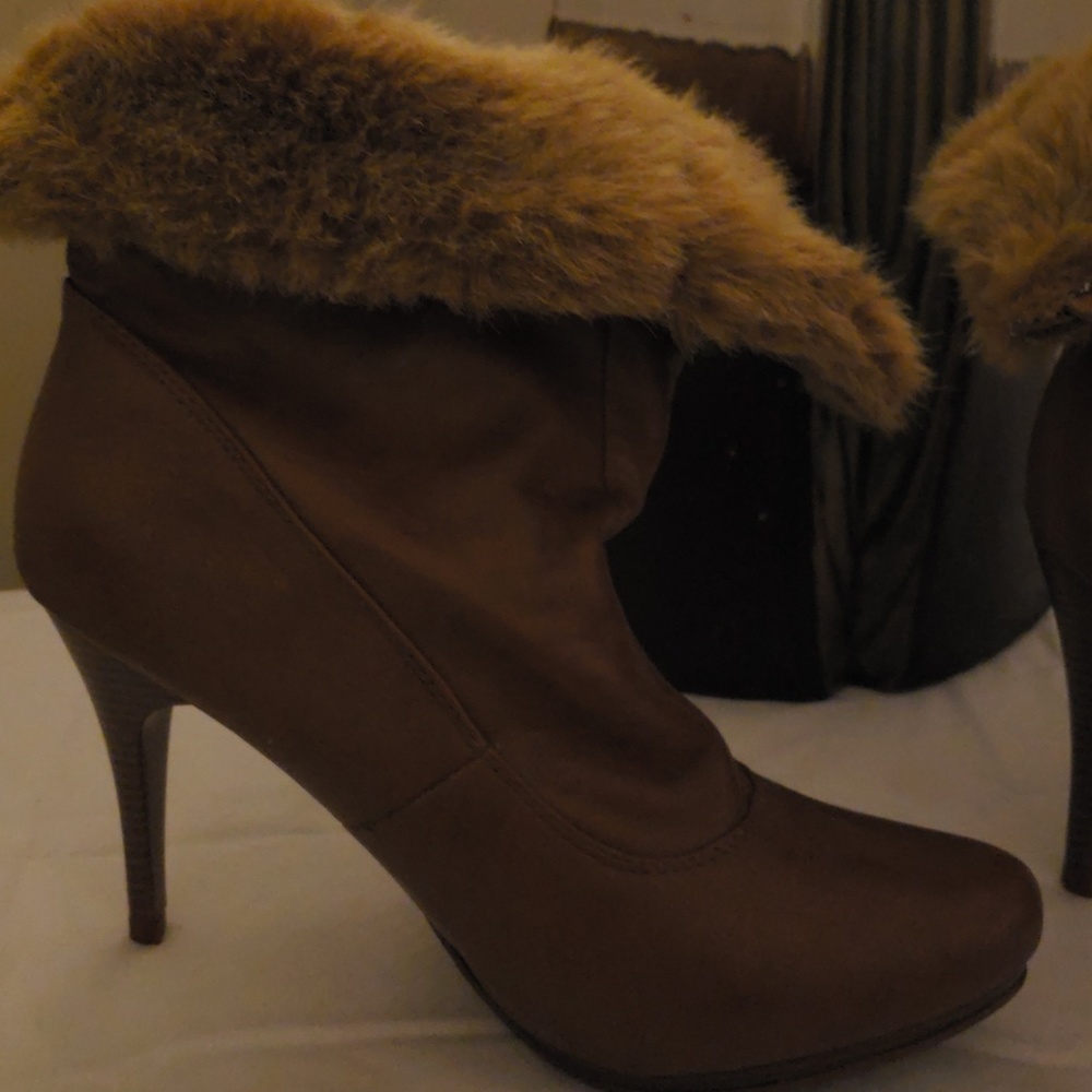 Women heel fur boots